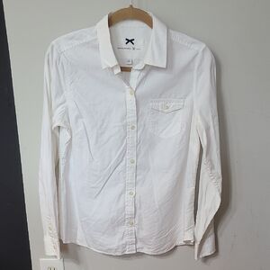 Banana Republic Crisp White Button-Up Shirt Size Medium Stitch Details
